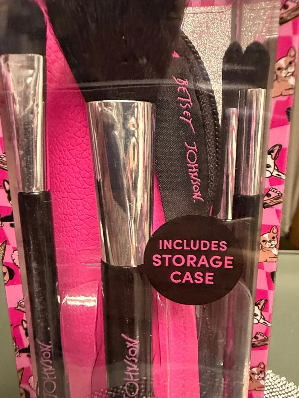 Betsey Johnson brushes storage